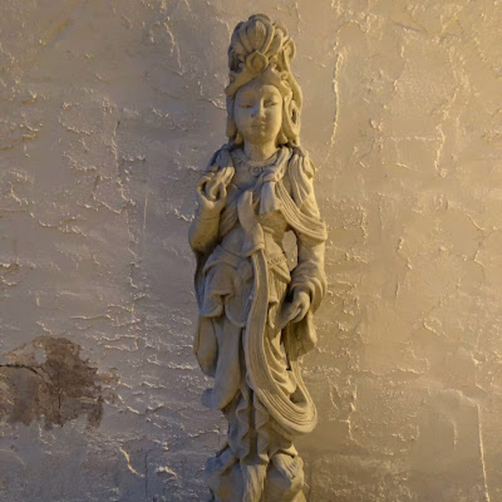 Meet your Posher, Dee